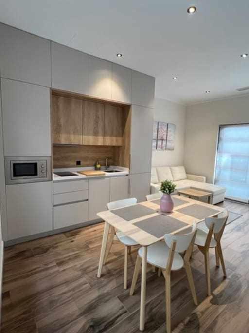 Deluxe Twobedroom Apartment Seville Downtown Εξωτερικό φωτογραφία