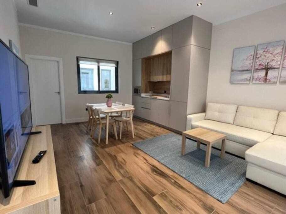 Deluxe Twobedroom Apartment Seville Downtown Εξωτερικό φωτογραφία