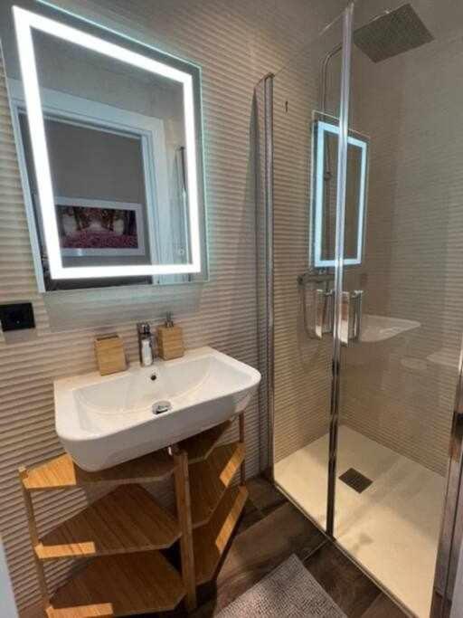 Deluxe Twobedroom Apartment Seville Downtown Εξωτερικό φωτογραφία