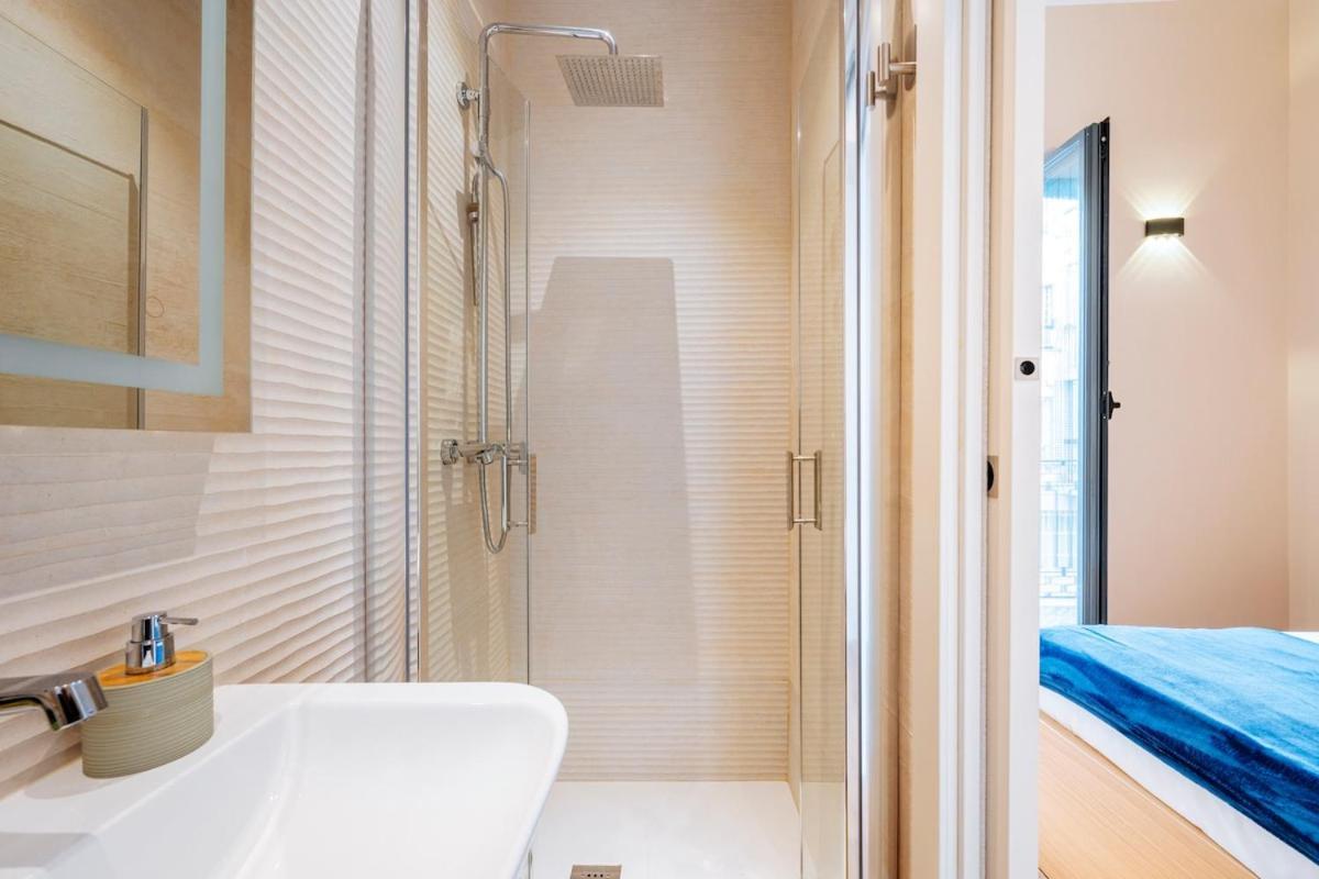 Deluxe Twobedroom Apartment Seville Downtown Εξωτερικό φωτογραφία
