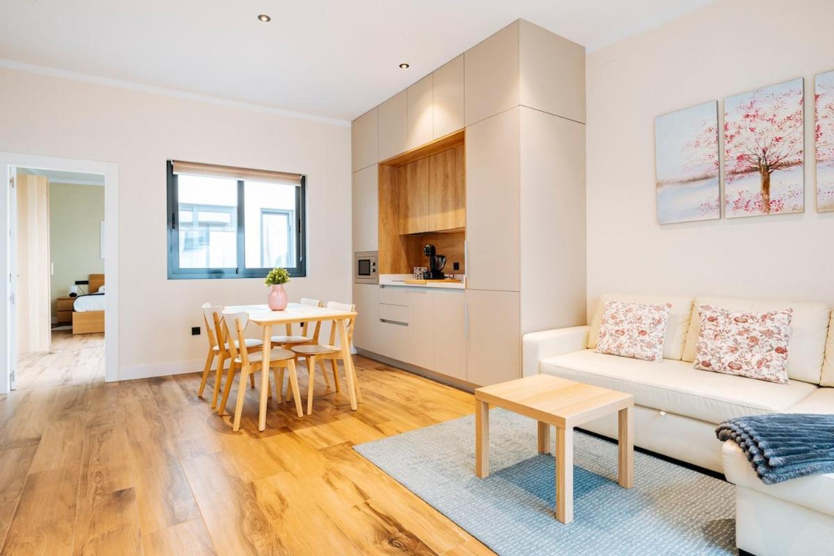 Deluxe Twobedroom Apartment Seville Downtown Εξωτερικό φωτογραφία